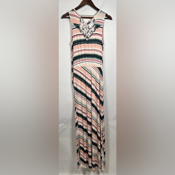 Maurices Pink and Green Sleeveless V-Neck Maxi Sundress - Picture 3 of 13